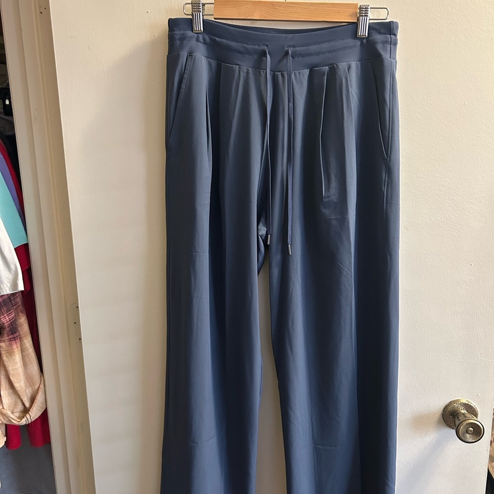 Women’s Relaxed Drawstring Pants in Slate Blue